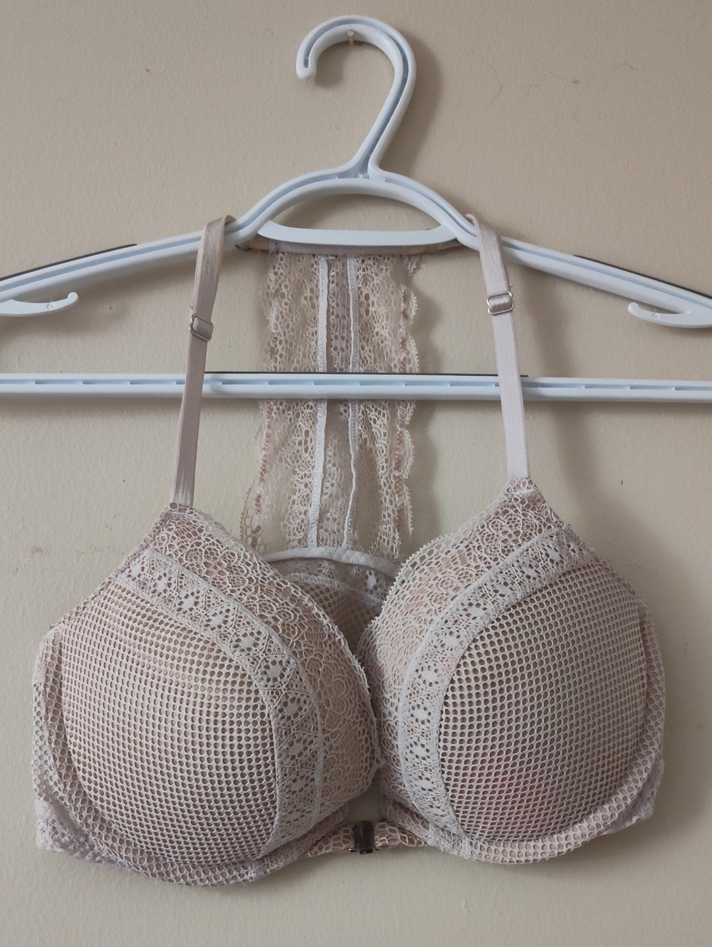 Victoria's Secret Lace Sz 34C Push Up Front Clasp Racerback Light Blush Bra